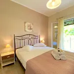 Asteraki Beach House By Dadovillas