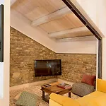 Agion Apostolon Loft!