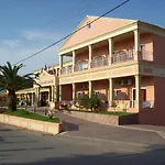 Thomas Bay Hotel