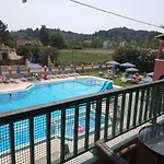 Spiros Apartments