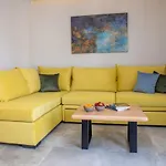 Nausika Townhouse