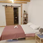 Zaira'S Apartment Corfu Town