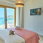 Armikes Beachfront Suites Afionas