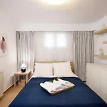 Peggy'S Nautical Gem, Corfu