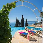 Villa Vrysoulla By Villa Plus