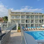Palapart Gikas Suites And Studios
