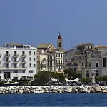 Snug Apartment In Mpenitses With Shared Pool