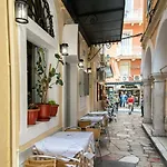 Kentia Old Town Apartment By Estia