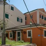 Newly Renovated 1730'S Venetian Loft