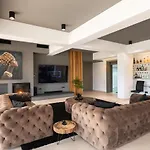 Villa Athos