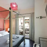 Central Apt In Town