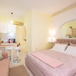 San Nikolas Studio 16