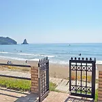 Beachfront Holiday Houses Yannis On Agios Gordios Beach