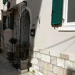 Saloumis House