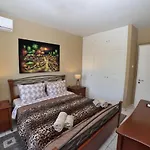 Fani'S Spacious Apartment