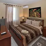 Fani'S Spacious Apartment