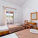 Dany Apartments By Estia