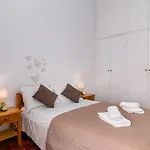 Dany Apartments By Estia