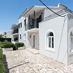 Balaris Apartments