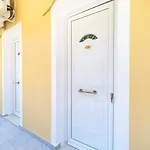 Mazis Studio B