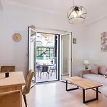 Down Town Apartment By Corfuescapes