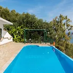 Four-Bedroom Villa Eleni By Konnect, With Private Pool & Stunning Seaview