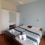 Nikos Apartments