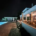 Villa Theia