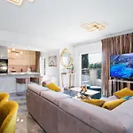 Ilianas R&F Luxury Home