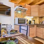 Eleni Studio