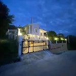 Olea House 2' Walk From The Sea