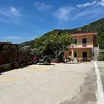 Vasiliki See View Apartments