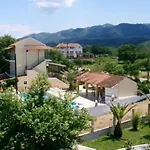 Margarita-Fondas Apartments