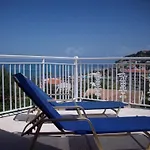 Moros Apartments