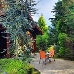 Luxury Wooden Villa With Pool, The Nest