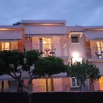 Vicky'S Guesthouse