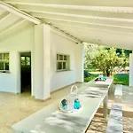 Astra Beach House By Dadovillas