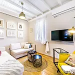 2Bdr Top Floor Apartment-Heart Of Corfu Old Town
