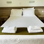 Armonia Apartments & Studios
