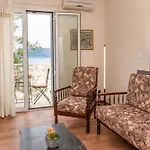 Seaview Serenity Apartment