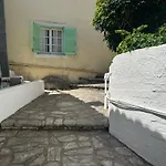 Antigone'S Studio