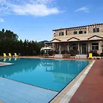 Thinalos Aparthotel