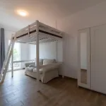 Rf 1 Summer House