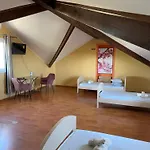 Sam Apartment