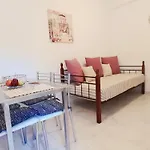Filoxenia Apartments & Studios
