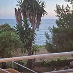 Corfu Sea Front Apartment, The Nest