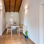 The Roof Family Apartment