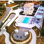 Luxury Villa Rika Corfu- 5 Bedrooms With Pool