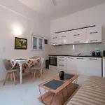 Andrianas Central House
