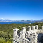 Villa Emily